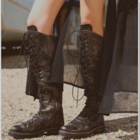 LUSTROUS BED STU IN BLACK HAND WASH - Picture 2 of 8